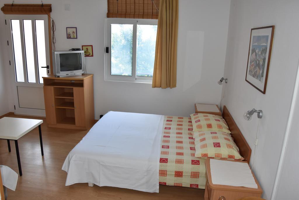 Apartments Mistral Orebić Esterno foto